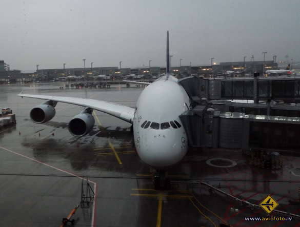 Airbus A380-841